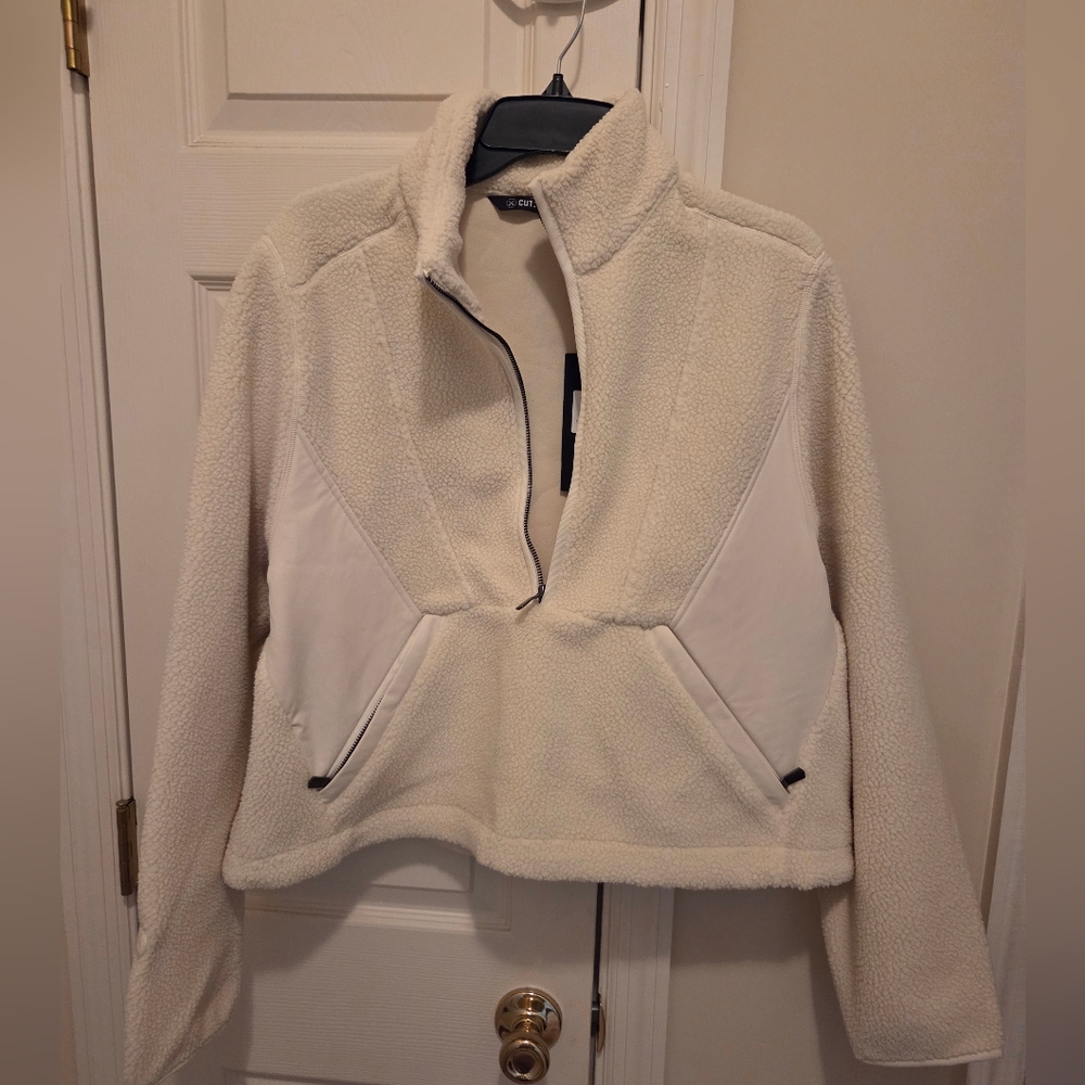 CUTS Women's Half-zip Cream Pullover Jacket
